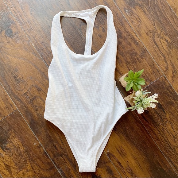 American Eagle Outfitters Other - NWOT Arie one piece swimsuit